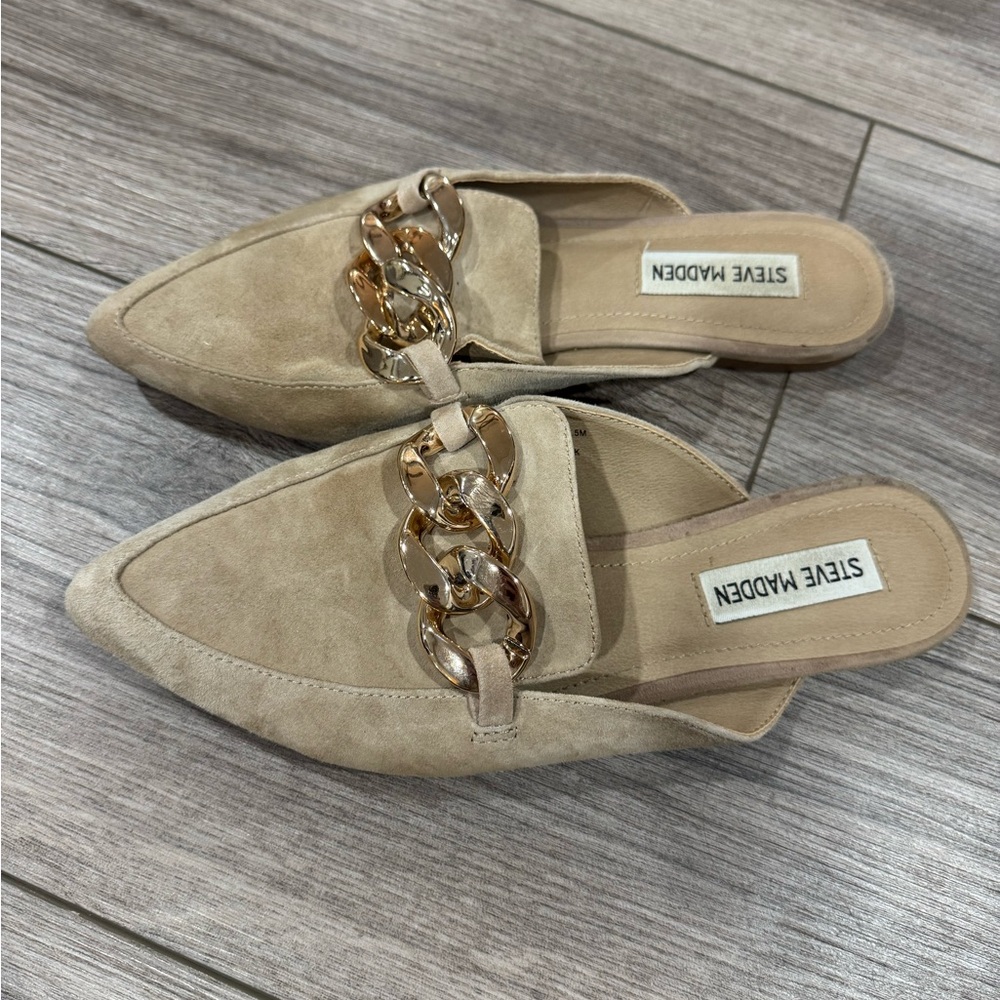 Steve Madden Beige Suede Mules with Gold Chain Accent